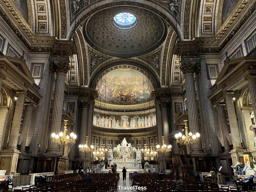 La Madeleine interieur kerk Parijs
