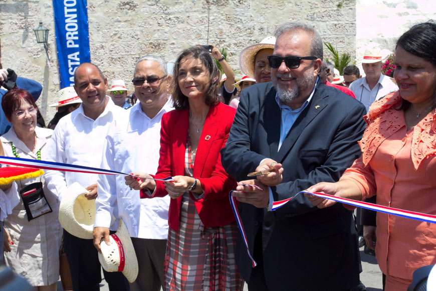 Kubos turizmo ministras Manuel Marrero Cruz ir Ispanijos turizmo ministrė Maria Reyes Maroto atidaro tarptautinę turizmo parodą FITCUBA 2019