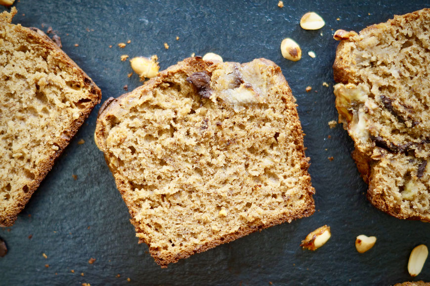 Bananenbrot Bananenkuchen mit Erdnussbutter und Schokolade