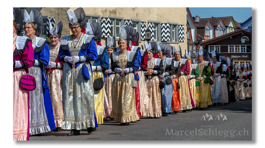 Fronleichnam, Appenzell, Appenzellerland, Tracht, Brauchtum, Tradition, Rosenkranz, Prozession, Marcel Schiegg, Appenzeller Tracht