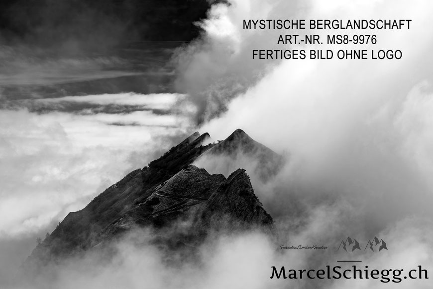 Wandbild, Mystische Berglandschaft, Nebel