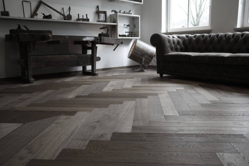 Fendt Holzgestaltung Eiche smoke