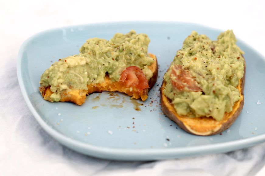 Süßkartoffel-Toast mit Avocado - Paleo - Glutenfrei - Superfood