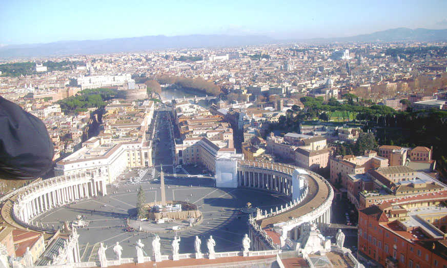 Blick von der Kuppel des Petersdoms
