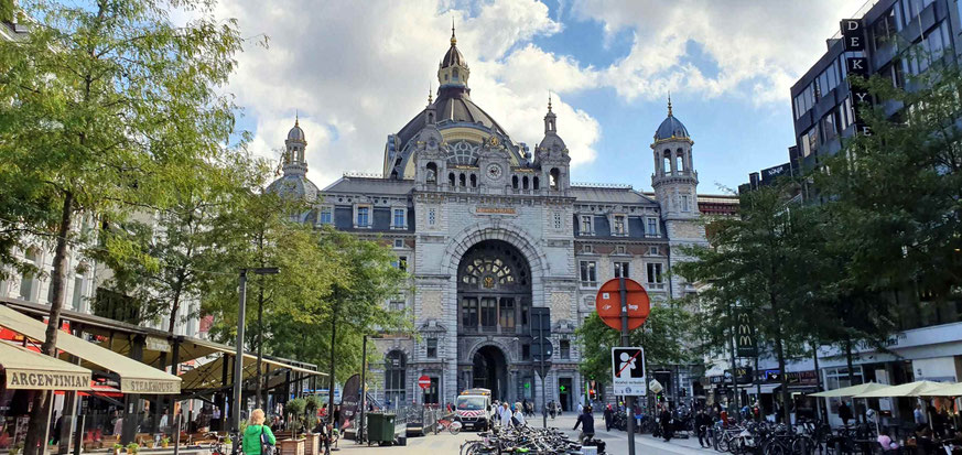 Bahnhof in Antwerpen