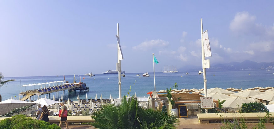 Strand am Boulevard de la Croisette