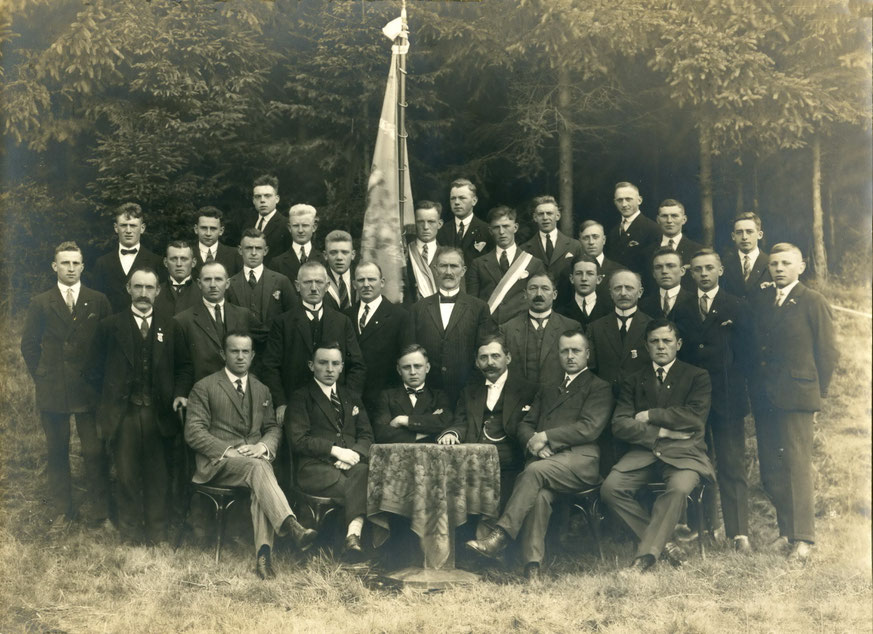 "Glückauf-Sangeslust" Wildbergerhütte am 26. Juni 1927 zum 50-jährigen Bestehen