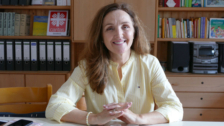 Anđa Ždravac-Vojnović in ihrem Büro im Gemeindehaus der Katholischen St. Marien-Kirche