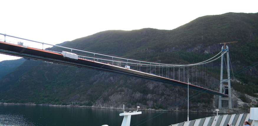 neue Hardangerfjordbrücke (kurz vor der Fertigstellung)