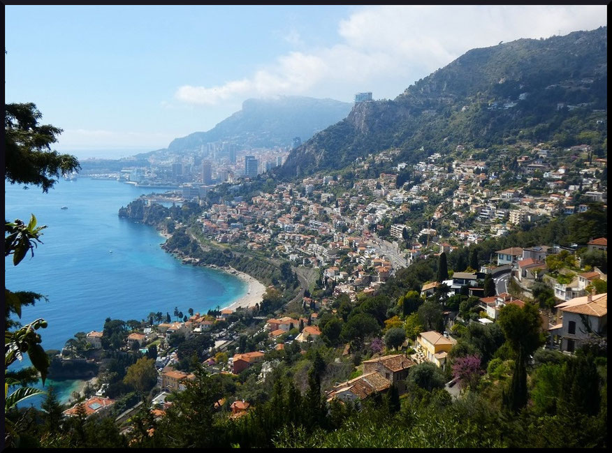 Vue sur la baie de Roquebrune