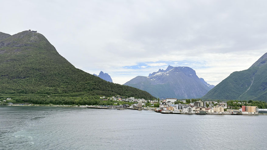 Auslaufen aus Åndalsnes