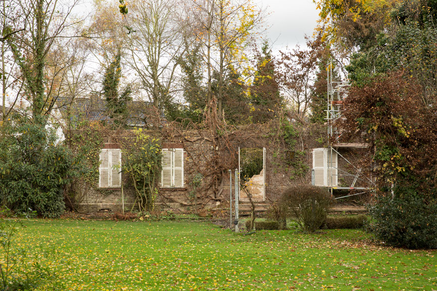 Rückseite der alten Villa im Jahr 2015