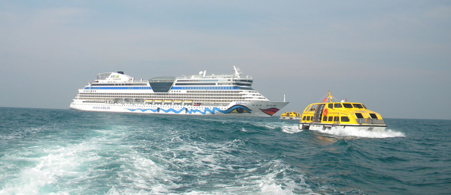 Passagiere mit AIDAbella kamen mit Tenderboden an Land