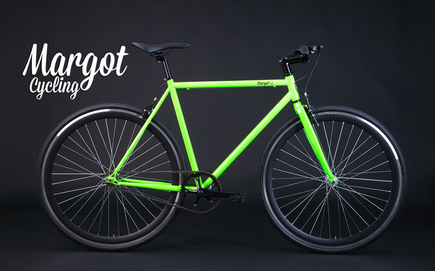 Bici fissa DRAGONFLY: "Una libellula su cerchi illuminati da una pista frenante. Dragonfly: vola leggera e silenziosa verso il sole"