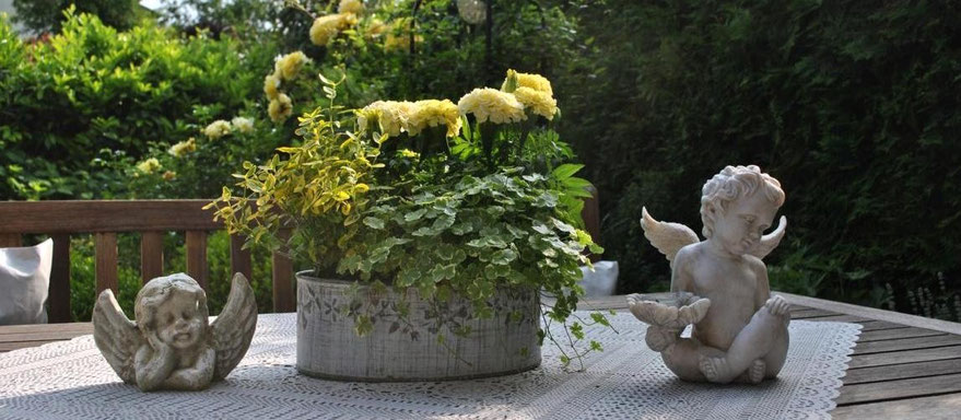 Romantische Tischdeko Garten