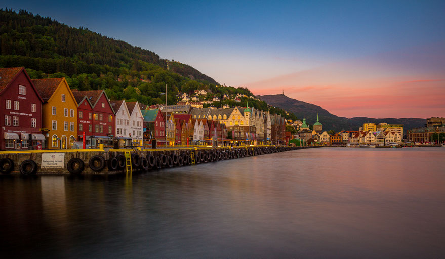 Long exposure of Bergen harbour after sunset