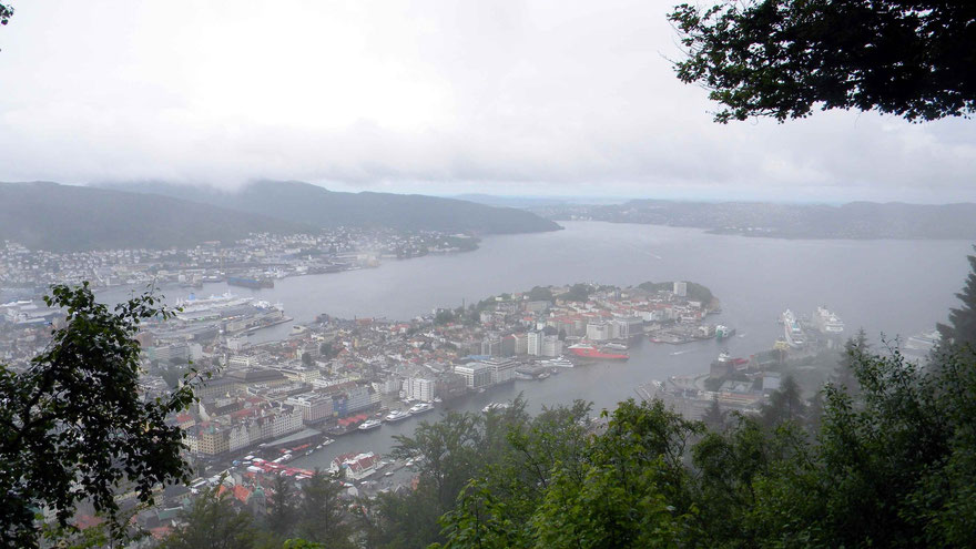Blick vom Fløyen auf Bergen