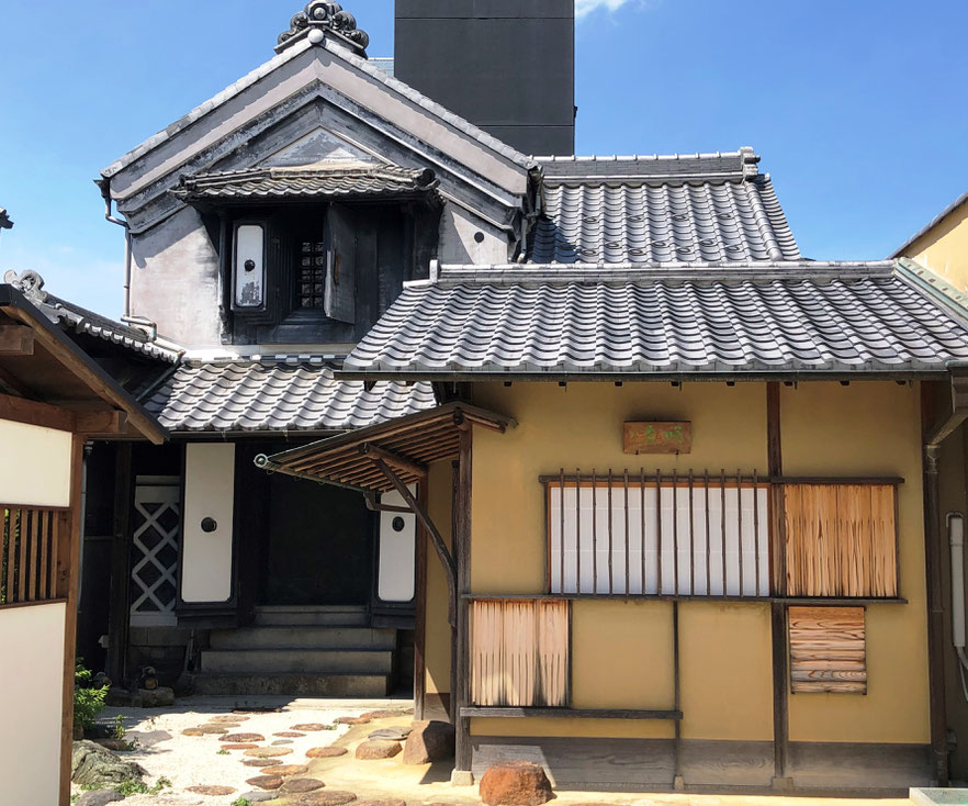 多治見市,本町,オリベストリート,織部,美濃焼,駐車場,マルシェ,イベント 陶器祭り,とうきまつり,蔵,陶器,レンタルスペース, イベント,ロケ地 着物 千華咲庵 レンタルルーム 貸しスペース