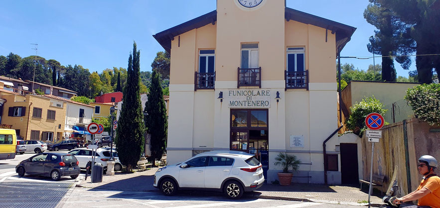 Talstation der Funicolare di Montenero