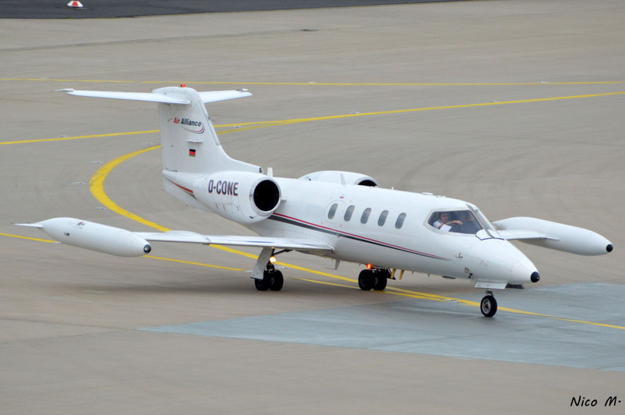 Learjet 35A (D-CONE)