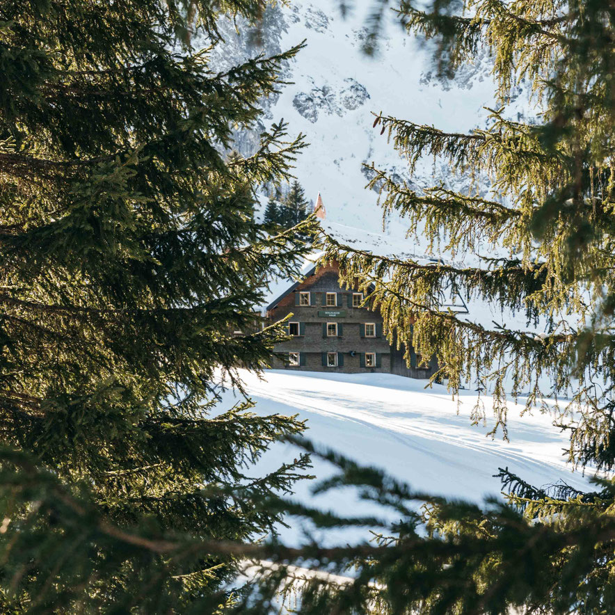 Holzgauer Haus - Warth am Arlberg - Hotelstory #mountainhideaways - Boutiquehotel, Berghotel mit Spa, Restaurant