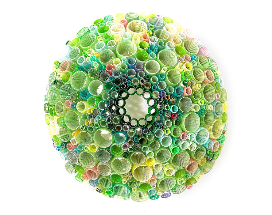 SIBILLA, 2024, Lockenwickler, 68 x 68 x 17,5 cm