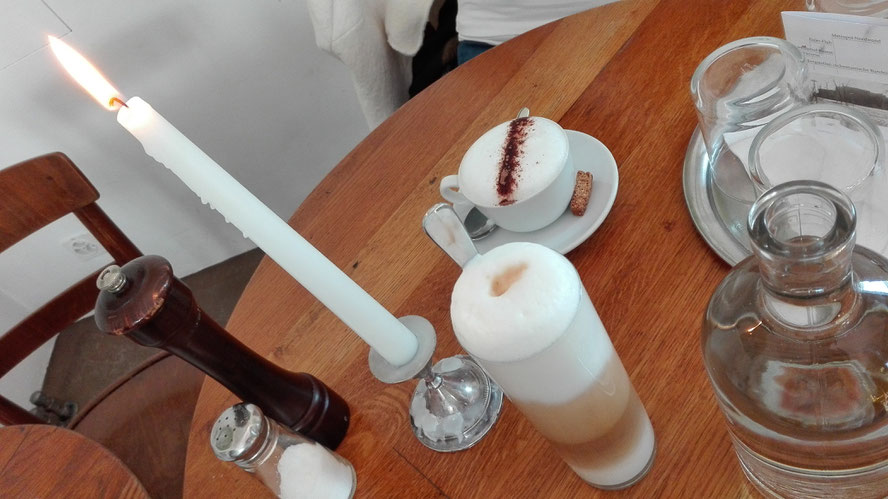 Basel cafe zum kuss Schweiz SBB