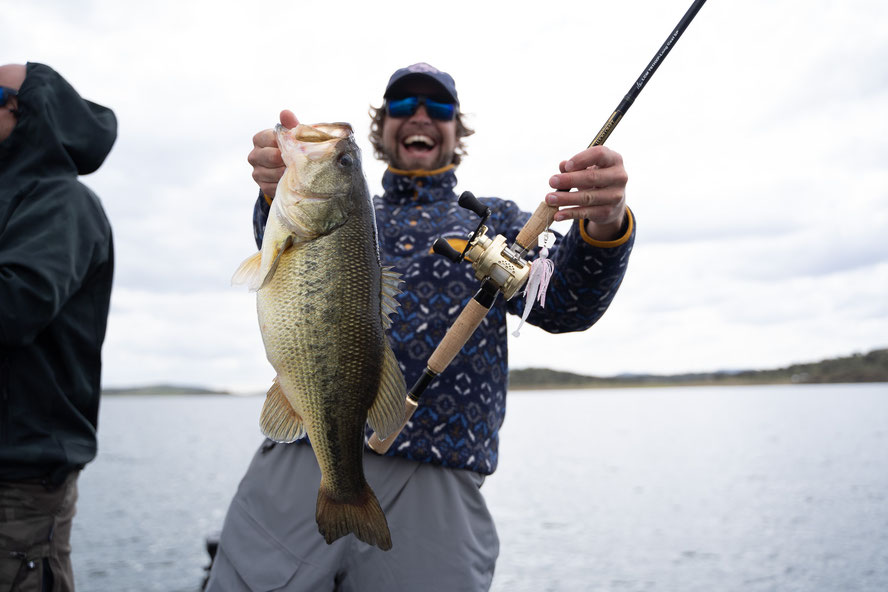 Bass on Chatterbaits are fun - here the NOIKE Kaishin Blade with their Smokin Swimmer worked!