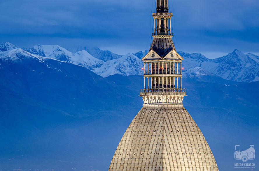 Colline e montagne 2a - Il tempietto della Mole e le Alpi innevate
