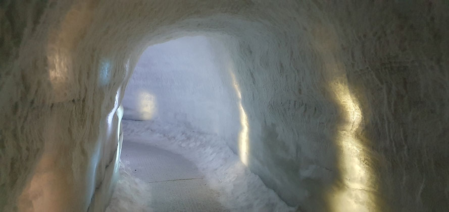 Eiskanal im Perlan