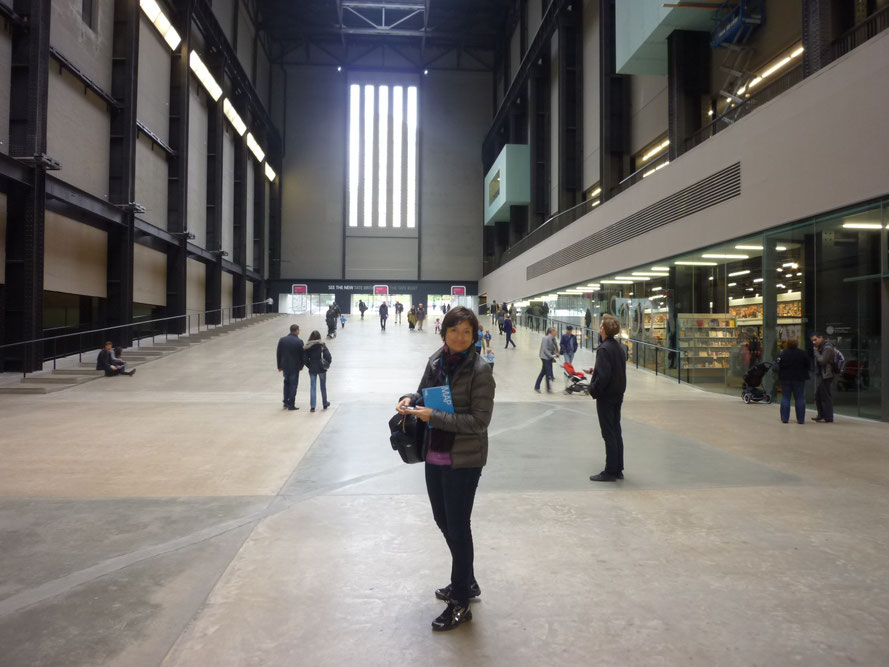 Besuch des Tate Modern (hier Prof. Veronika Bellone) © Bellone Franchise Consulting GmbH