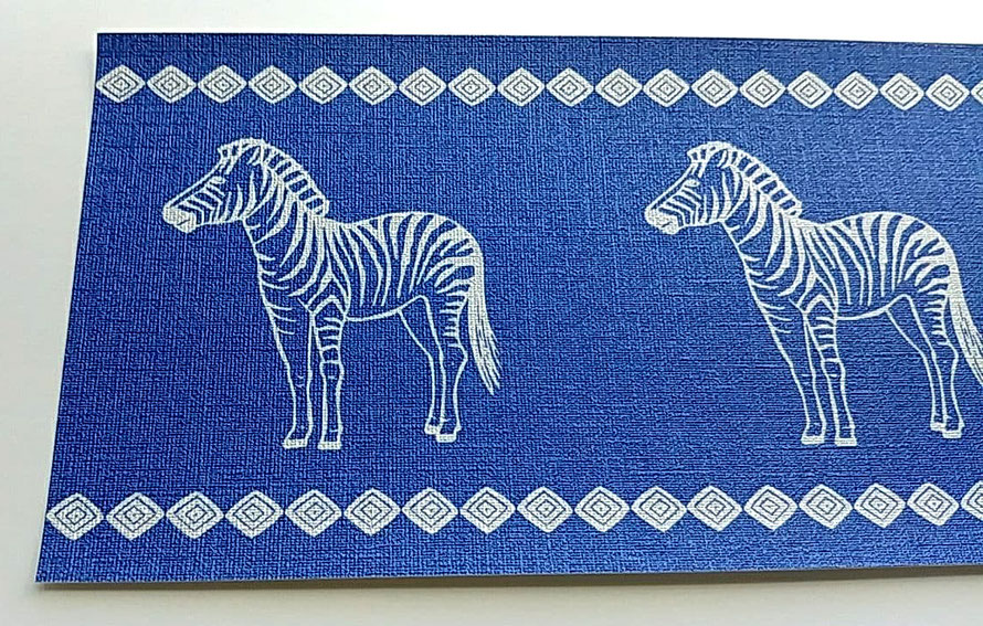 Glamour Vinyl Vliesbordüre mit Metallic Silber - Effekt - Motiv: Zebra
