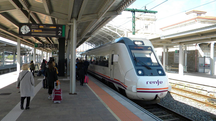 mit dem Zug von A Coruña nach Santiago de Compostela