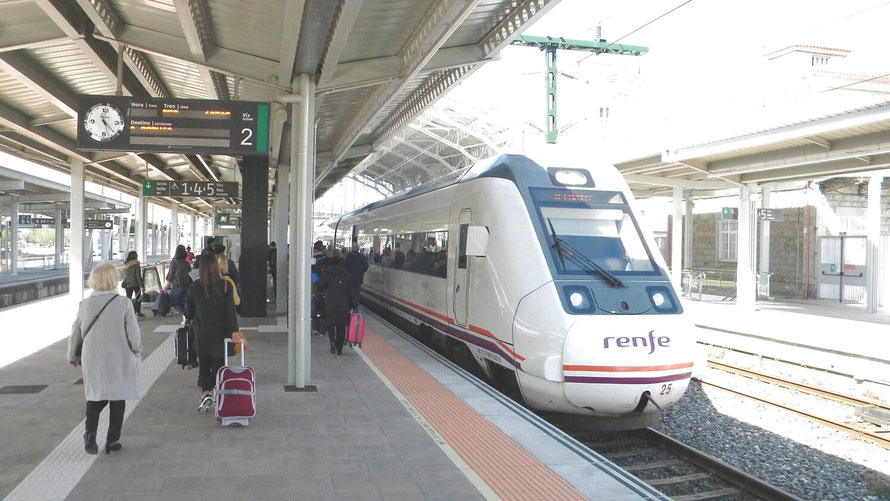 mit dem Zug von A Coruña nach Santiago de Compostela