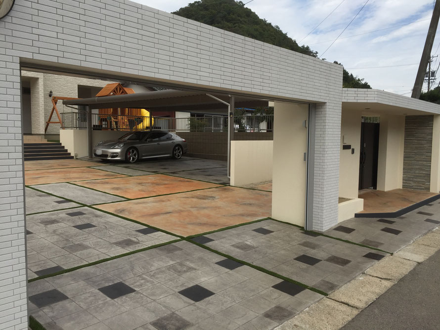 タイル　テラコッタ　駐車場　カースペース　カーフロア　庭　新築　スタンプ　コンクリート　リフォーム　300角　レンガ