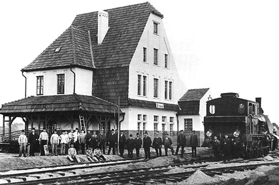 1908 Brinkumer Bahnhof und die Lok Nr. 1 / Repro: Wilfried Meyer