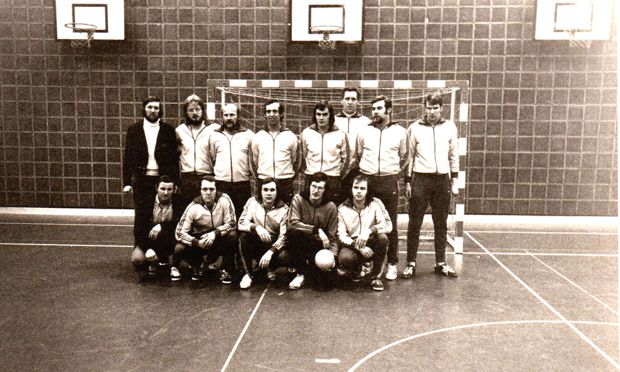 Foto: Hermann Dopmann - Halle Leeste 1. Herren letztes Spiel vs. Achim / damit Meister in der Bezirksklasse Bremen-Ost