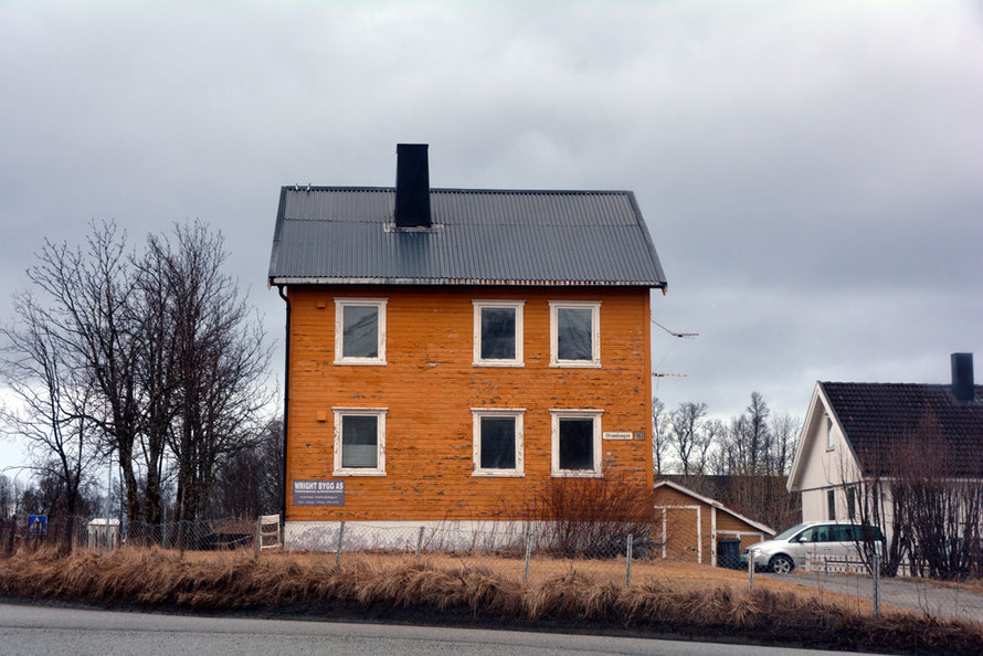 Yellow house in at southern end of Tromsø in Bjerkaker.