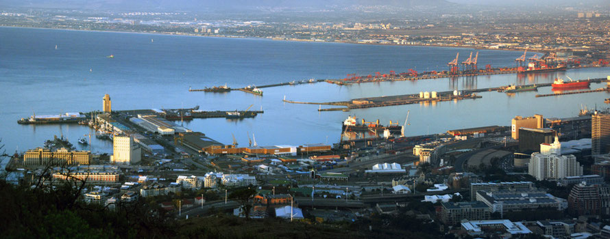 Port of Cape Town with old port to left and newer basins (Duncan and Schoeman) to left