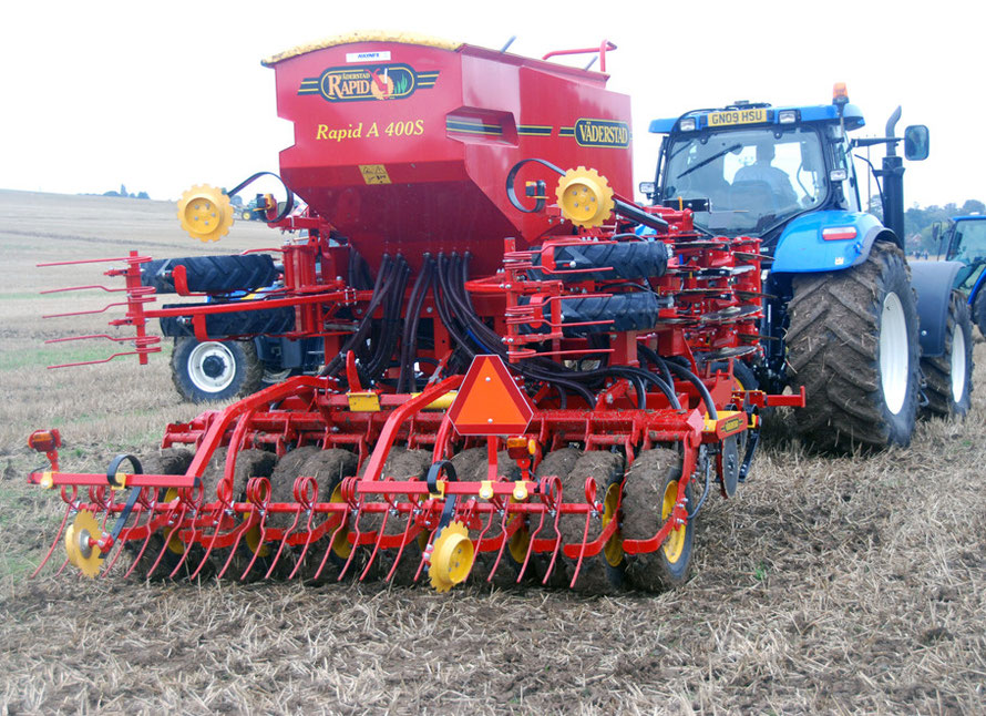 More kit: the Vaderstad Rapid A 400S soil cultivating drill 'that produces quality results under all conditions' according to the msnufacturer. At East Kent Ploughing Match 2010.