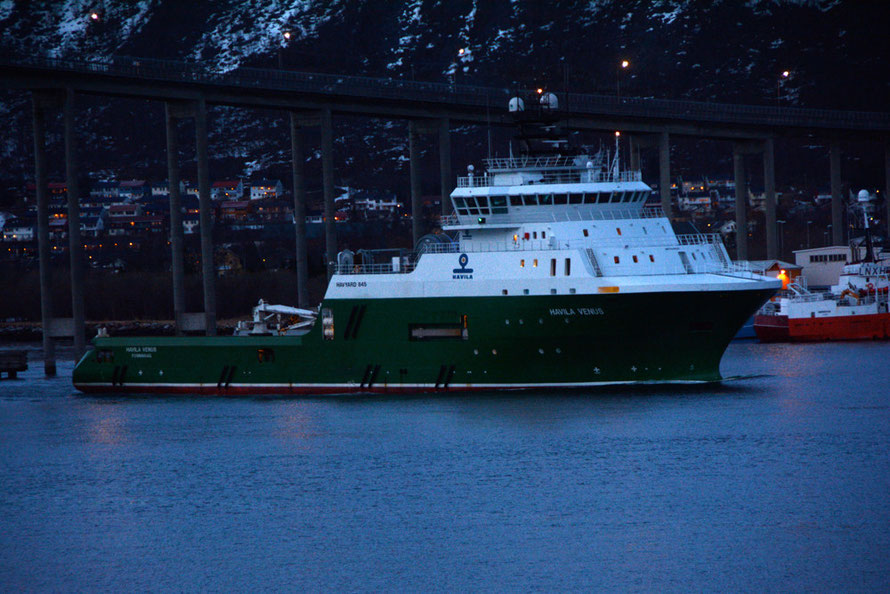 The Havila Venus registered at Fosnavaag passing throough Tromso. Havila Shipping operates 27 vessels within subsea construction, anchor handling, platform supply and multi-field rescue recovery services. 