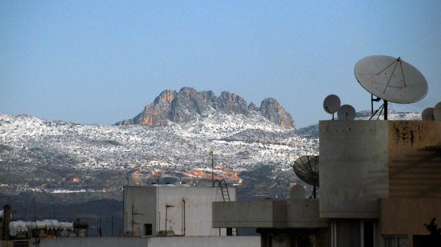 The five-knuckled Pentadaktylos dusted with snow from Nicosia's southern suburbs, early January 2013