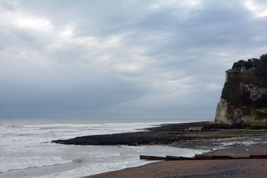 Front passing Ness Point, St Margarets Bay.