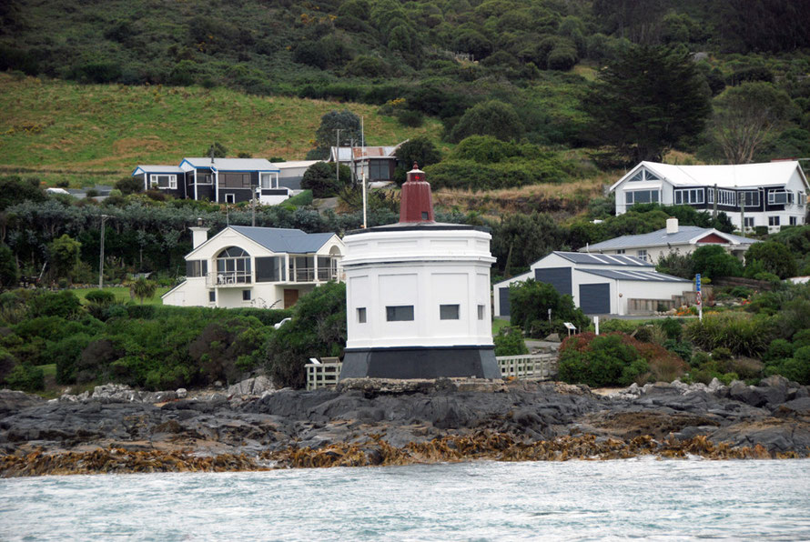 Habour approach light, Bluff, NZ.