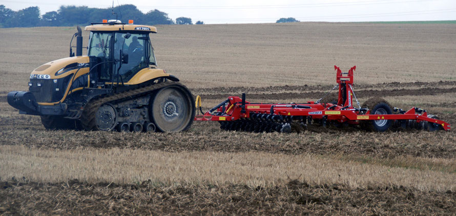 CAT Challenger M2765C tracked tractor and single pass cultivator, East Kent Ploughing Match 2010, Eastry