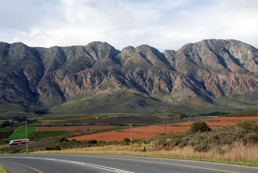 Spar lorry, intensive farming and Langeberg mountains from above Robertson