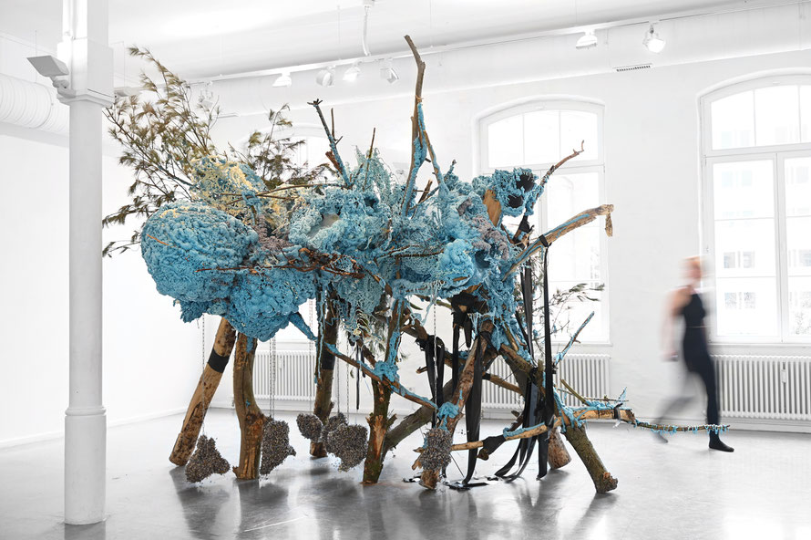 Nadine Baldow, TOPOPHILIA III, Kunsthalle Brennabor, Apex Predator curated by Vanessa Souli, contemporary sculpture