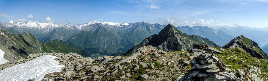 Blick vom Lasörlingkamm in die zentrale Venedigergruppe, im Vordergrund die Pyramide des Schober, © Rosenwirth