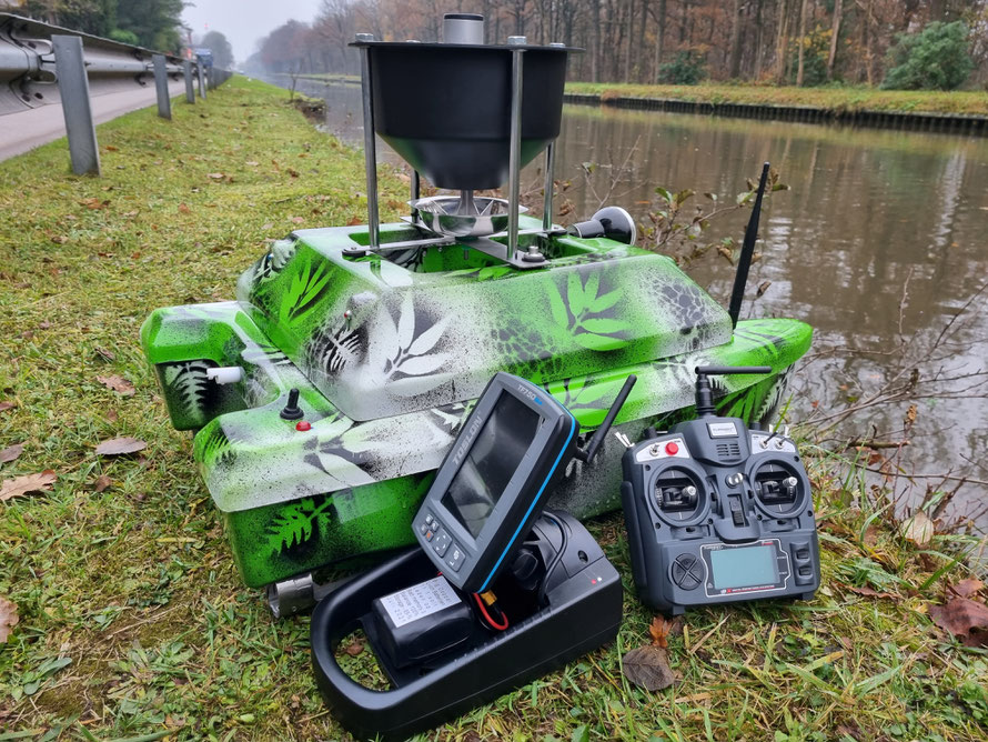 Toslon TF750 onderwatercamera Ultimate Stealth dubbele Cam voerboten baitboats visvinder fishfinder visvinders   Toslon TF640 Toslon TF740 Big Spotter karper carp  karpers Raymarine pro 5 3D Carps  voerboot kopen voerboten Ultimate Stealth Cam