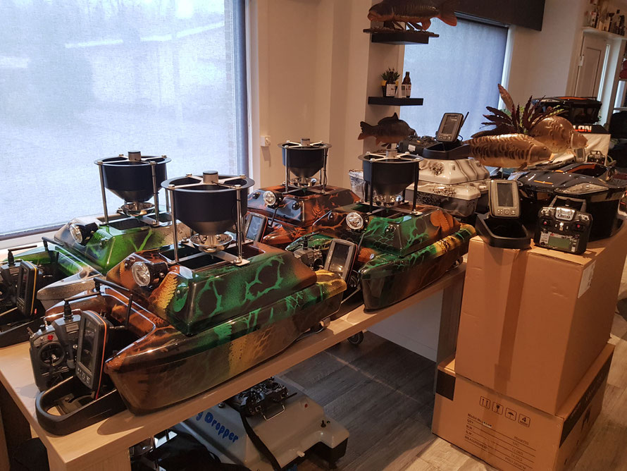 Toslon TF740 onderwatercamera Ultimate Stealth dubbele Cam voerboten baitboats visvinder fishfinder visvinders   Toslon TF640 Toslon TF750 Big Spotter karper carp  karpers Raymarine pro 5 3D Carps  voerboot kopen voerboten Ultimate Stealth Cam